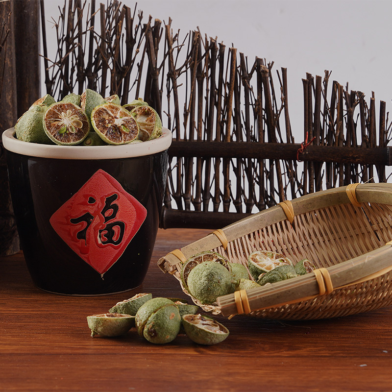 I -freeze ang pinatuyong berdeng tangerine